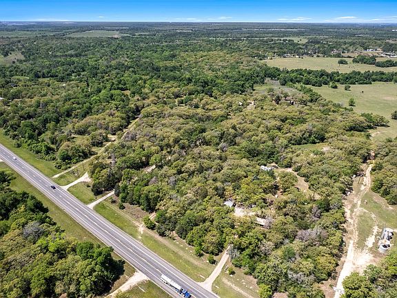 4th image of 2810 S Highway 77