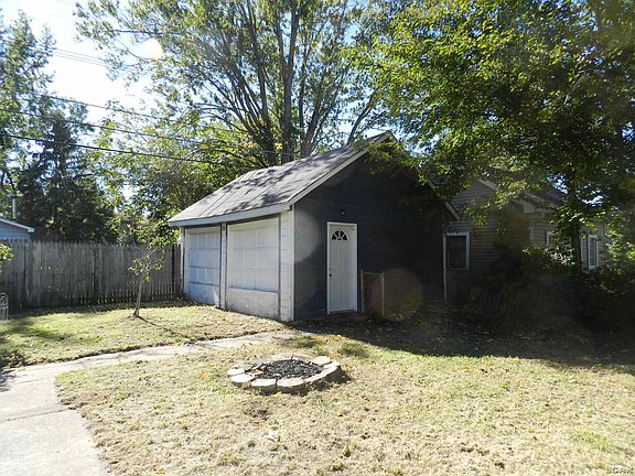 3rd image of 619 W 5th St