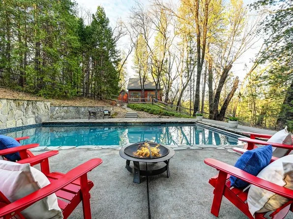 2285 Van Giesen Dr, Meadow Vista, CA 95722