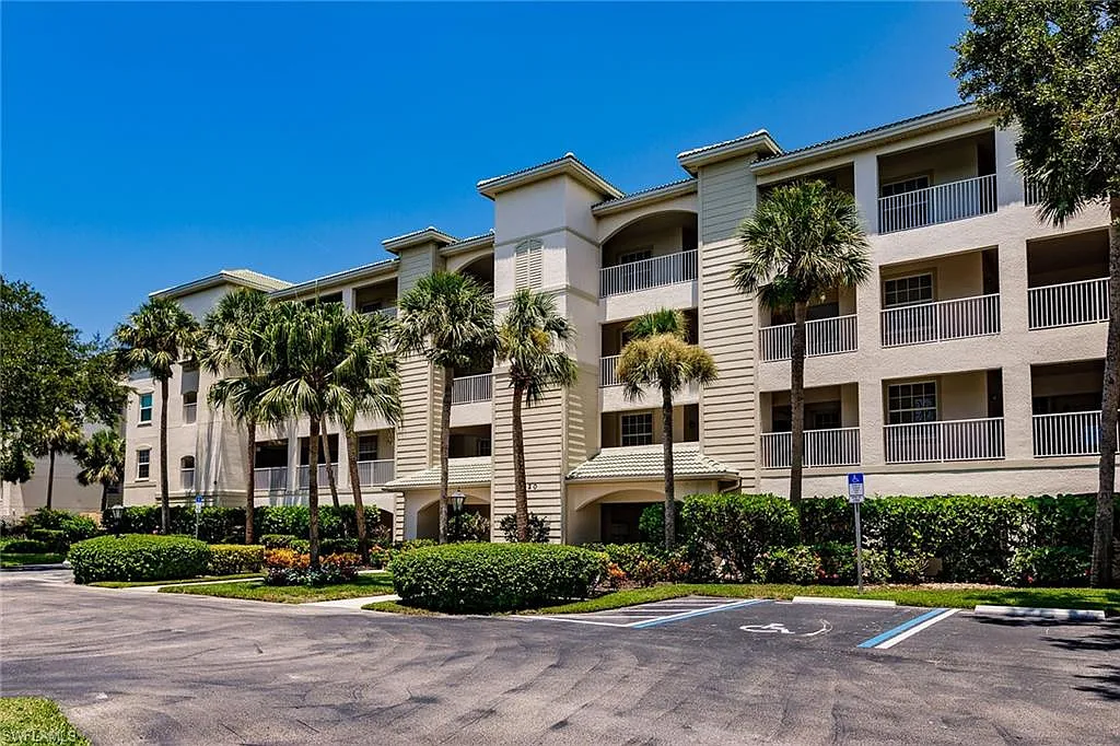 2 bed, 2.0 bath, 1523 sqft, $7,000 — Photo 2