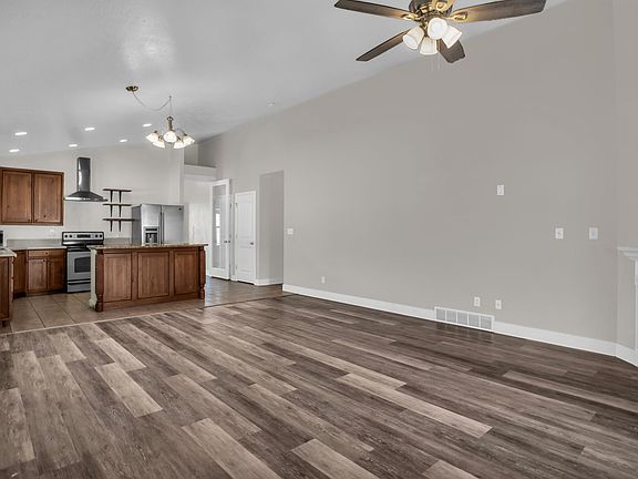 4th image of 1836 W 800 N