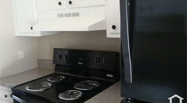 1st image of 1747 S Court St #1747