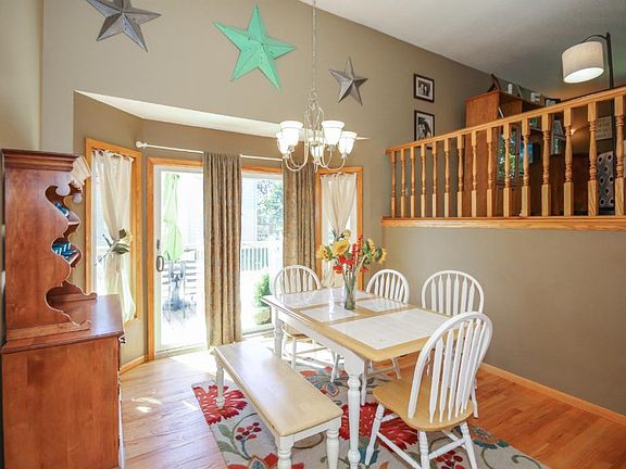 5th image of 9147 Yates Bay Ct