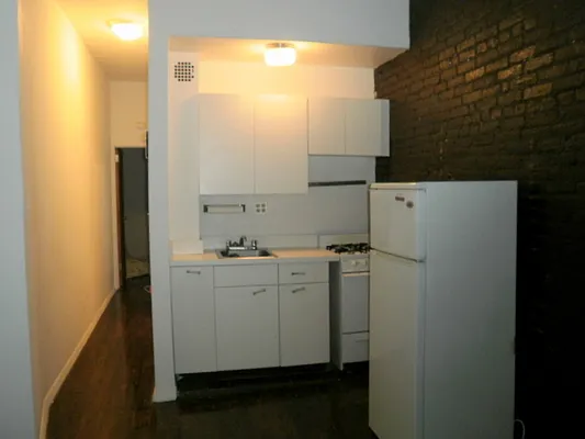 Rented by Winick Realty Group LLC | media 27