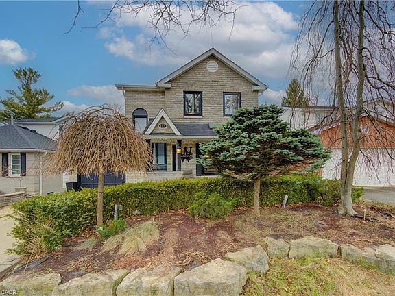 2nd image of 113 Anvil St