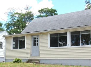 1008 Buff St, Pekin, IL 61554