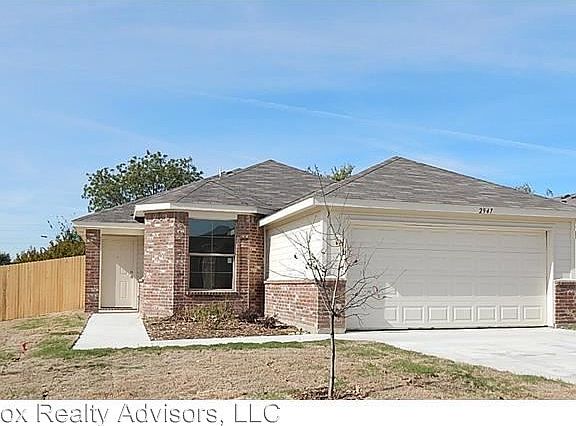 2nd image of 2959 Saint David Dr