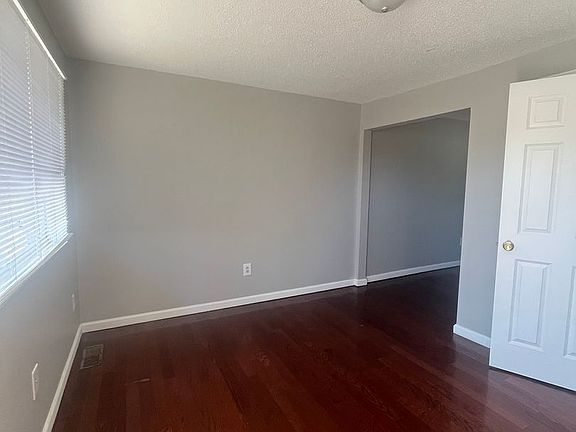 3rd image of 2212 36th St #K