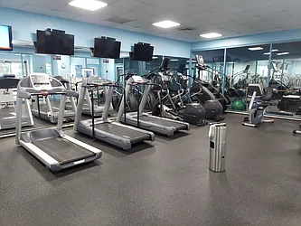 Rented by R New York