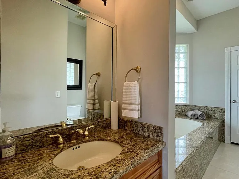 15590 Hawker Ln — Photo 5