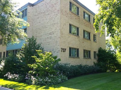 737 Ridge Ave APT 2D, Evanston, IL, 60202