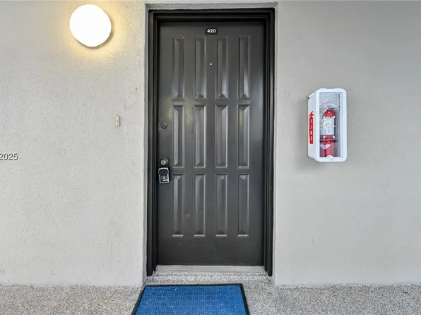 10 S Forest Beach Dr APT 420, Hilton Head Island, SC 29928