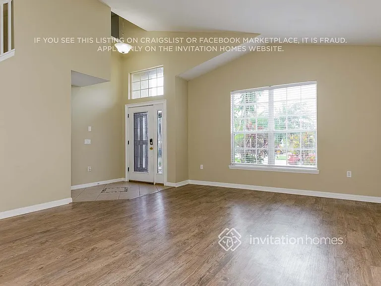 1129 Hacienda Cir — Photo 4