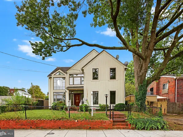 4601 Kane Pl NE, Washington, DC 20019