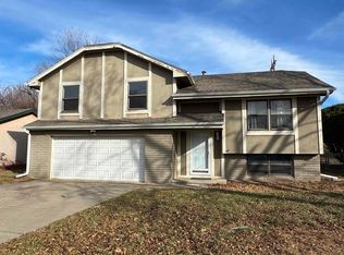 11260 Erskine St, Omaha, NE 68164