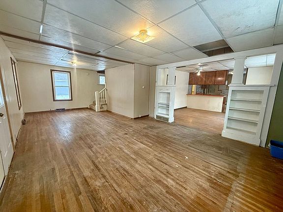 5th image of 536 Mill St