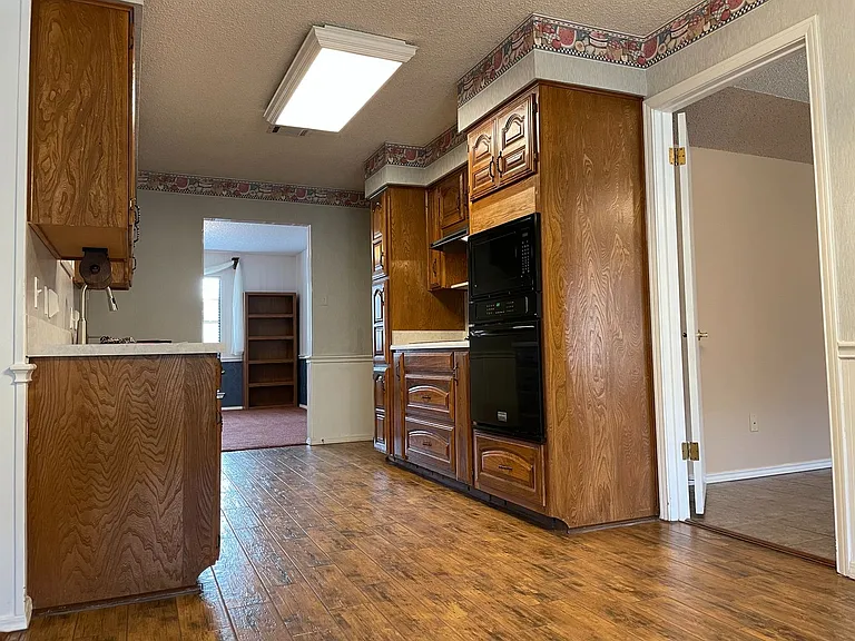 1928 Big Bend Dr — Photo 16