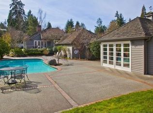 2790 91st Pl NE, Clyde Hill, WA 98004