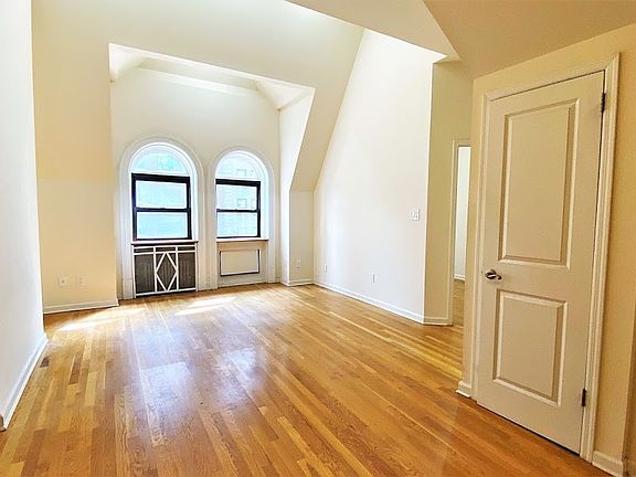 4th image of 331 W End Ave APT 5a