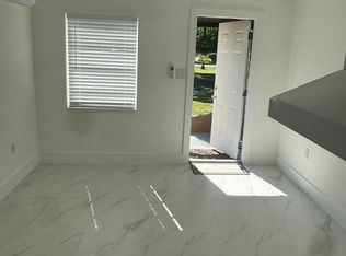 5815 Tyler St, Hollywood, FL 33021