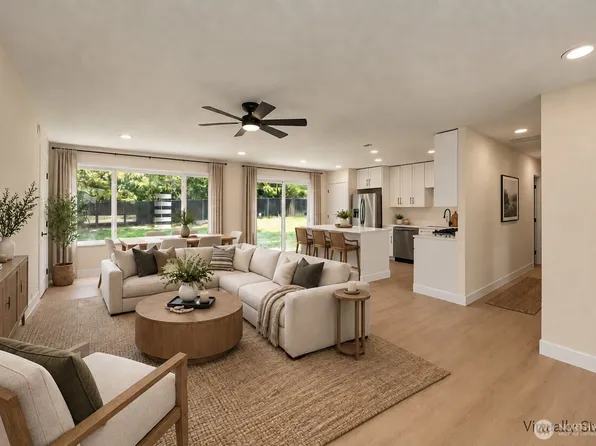 3610 Branson Dr SE, Port Orchard, WA 98366