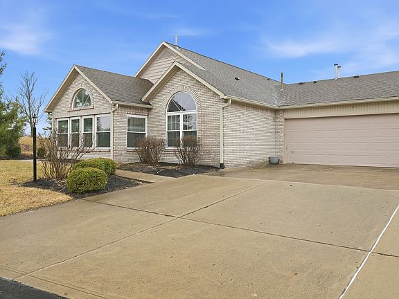 3rd image of 11597 Winding Wood Dr