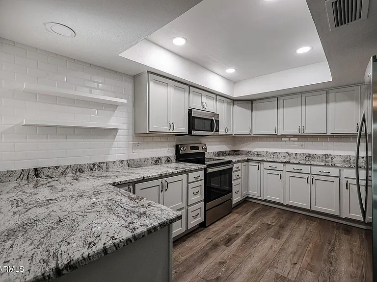 26033 S Hollygreen Dr — Photo 17
