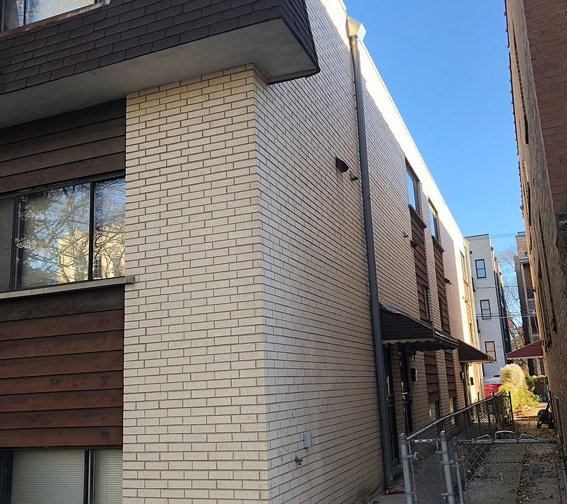 1st image of 6133 N Francisco Ave APT B