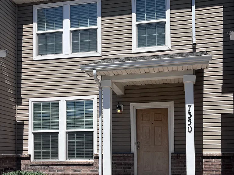 7350 Countryside Grv — Photo 1
