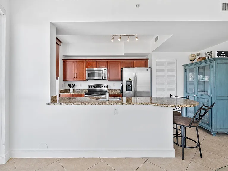 7270 SW 88th St #B203 — Photo 7