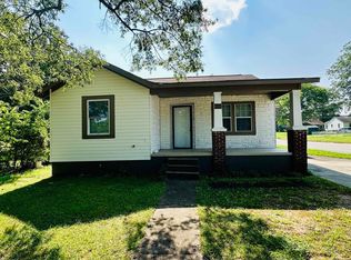 225 8th Ave NW, Decatur, AL 35601