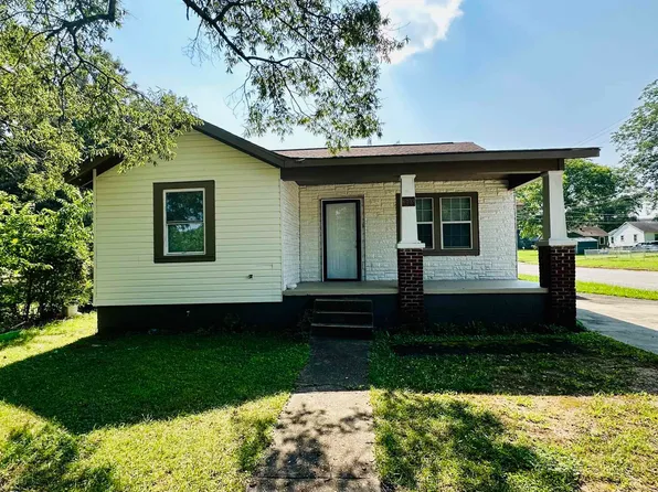 225 8th Ave NW, Decatur, AL 35601
