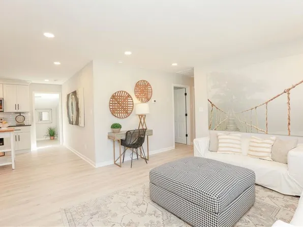 513 W Queen St, Hampton, VA 23669
