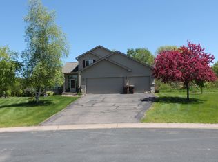 242 Primrose Pl, Watertown, MN 55388