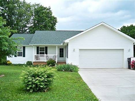 1st image of 2568 Plantation Dr
