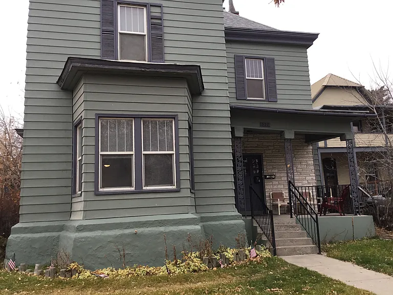 327 E Broadway St — Photo 1