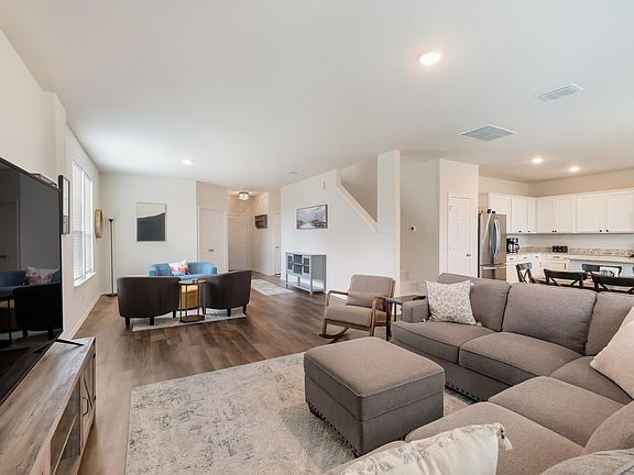 4th image of 13027 Sendero Roble