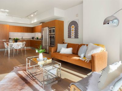 1920 4th Avenue #303, Seattle, WA, 98101