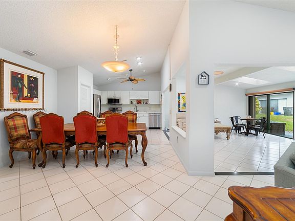 3rd image of 3010 NW 12th St APT D