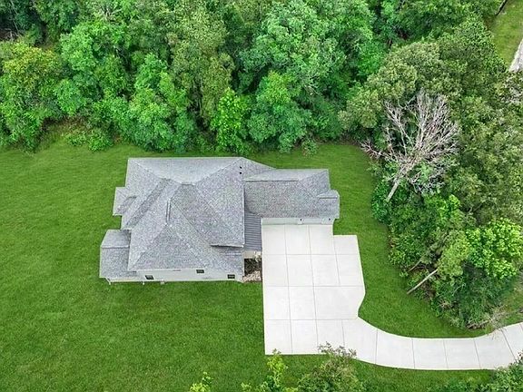 4th image of 11715 Creek View Ln