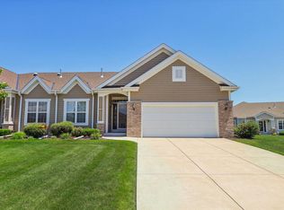 14246 W Honeyager Dr, New Berlin, WI 53151