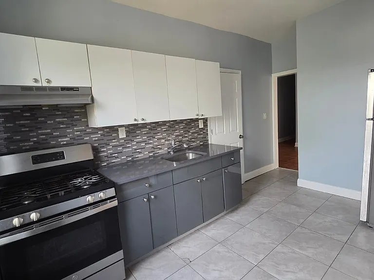 6 N 21st St #34 — Photo 2