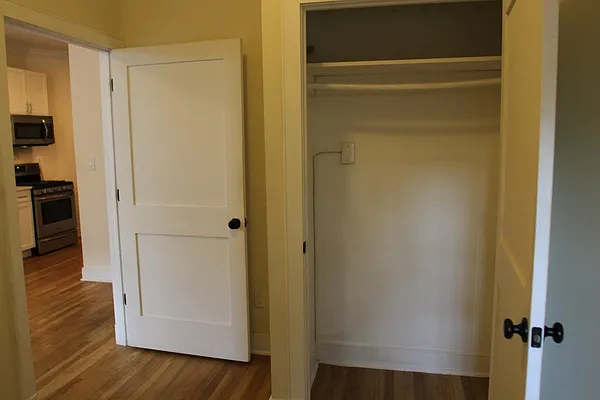 Rented by Bohemia Realty Group | media 17