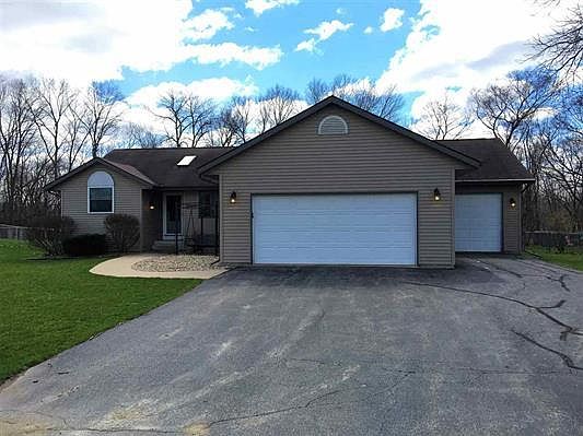 1st image of 917 Crystal Dr