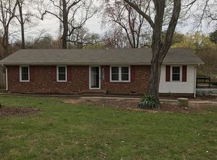 8117 Oak Arbor Rd, Greensboro, NC 27455