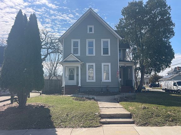 2nd image of 133 Oak St