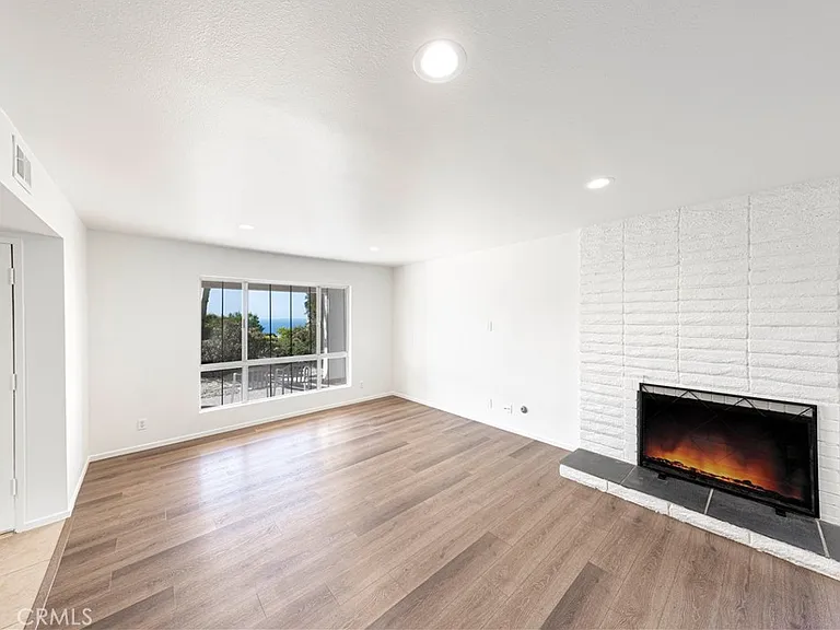 308 E Avenida Cordoba — Photo 9