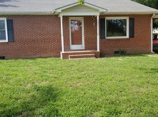 900 Clay Rd, Skipwith, VA 23968