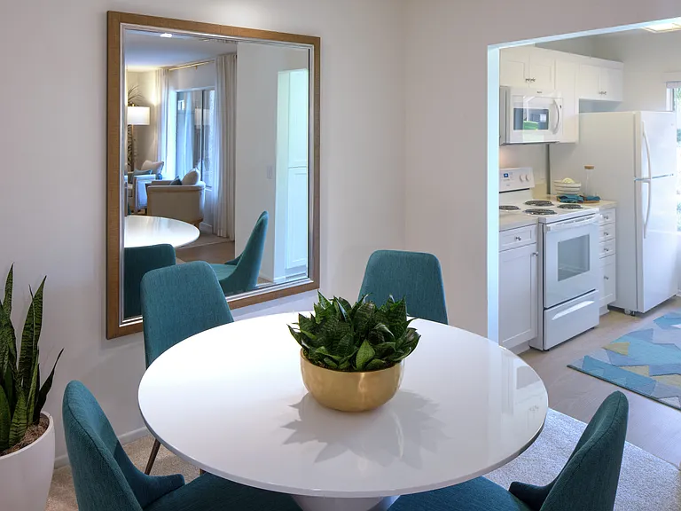 Deerfield Apartment Homes — Photo 5
