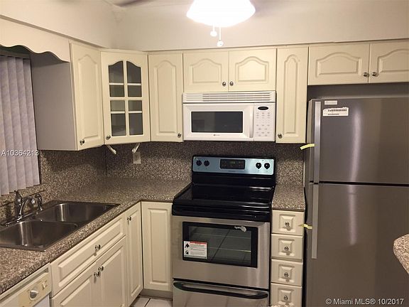 3rd image of 1151 NE 165th St